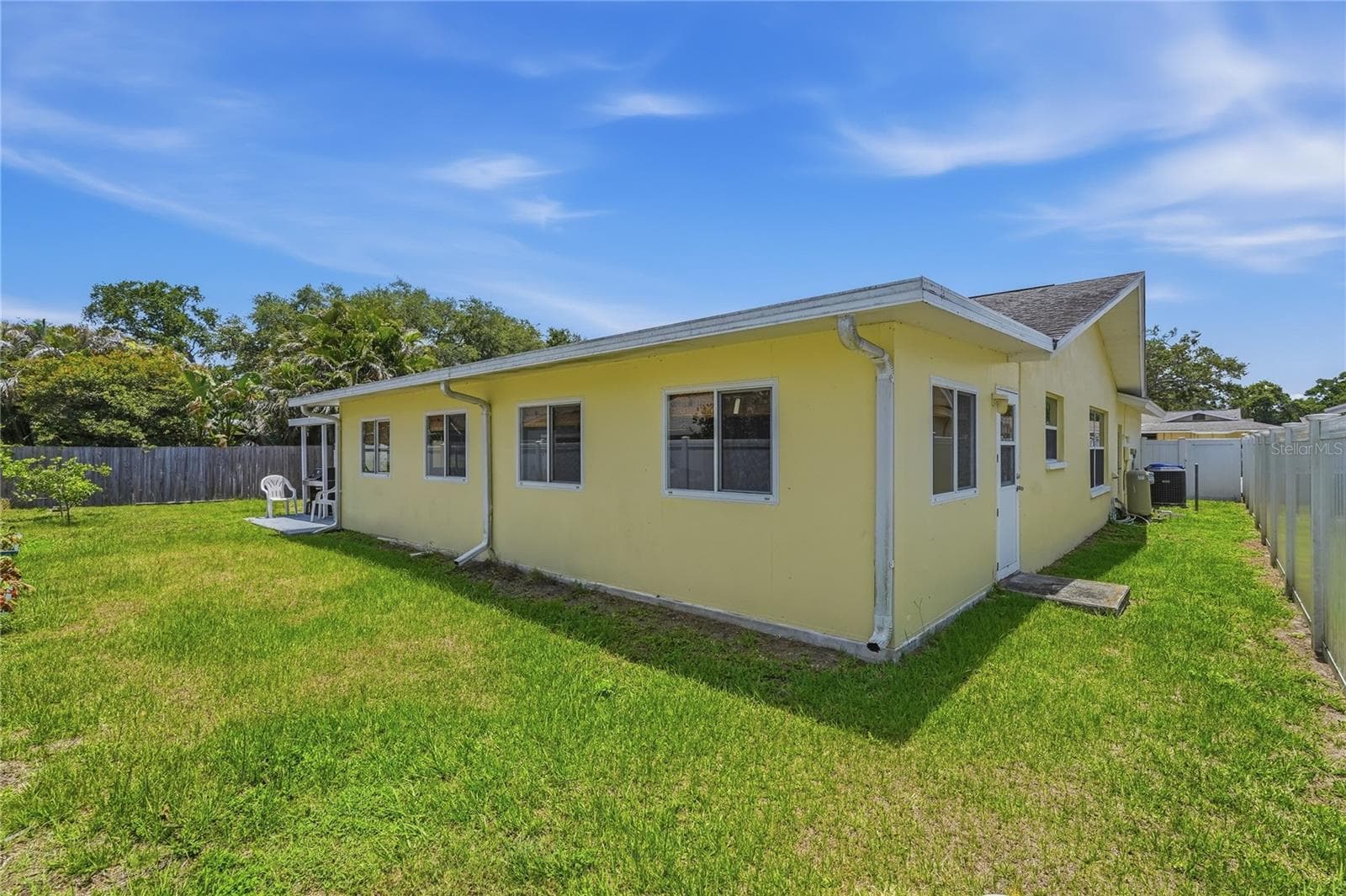 Single Family Residence at 1634 DALE CIR N, DUNEDIN, photo 34 of 37