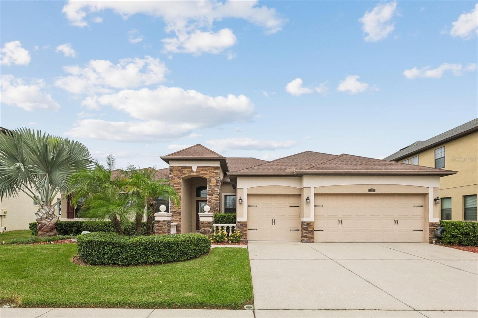 Single Family Residence at 2229 GWYNHURST BLVD, WESLEY CHAPEL, photo 7 of 68