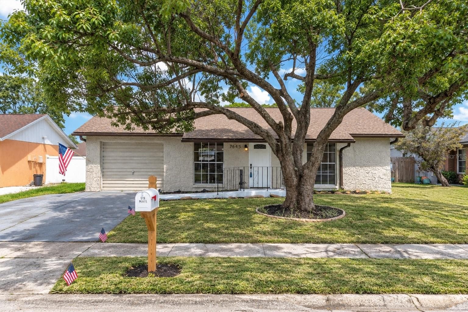Single Family Residence at 7645 ARLIGHT DR, NEW PORT RICHEY, photo 2 of 31