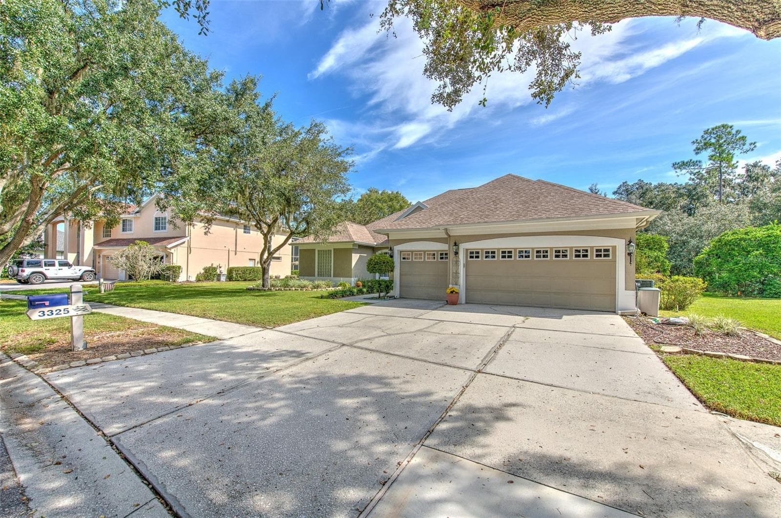 3325 CYPRESS LANDING DR