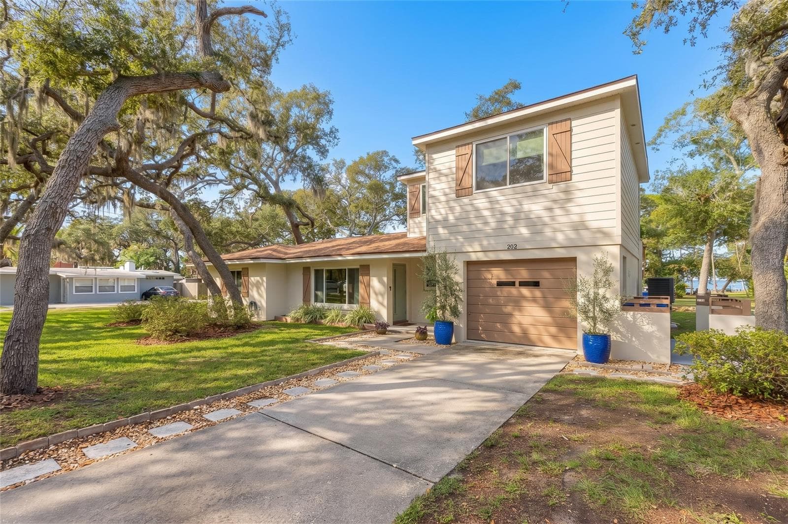 Single Family Residence at 202 S MAYO ST, CRYSTAL BEACH, photo 3 of 67
