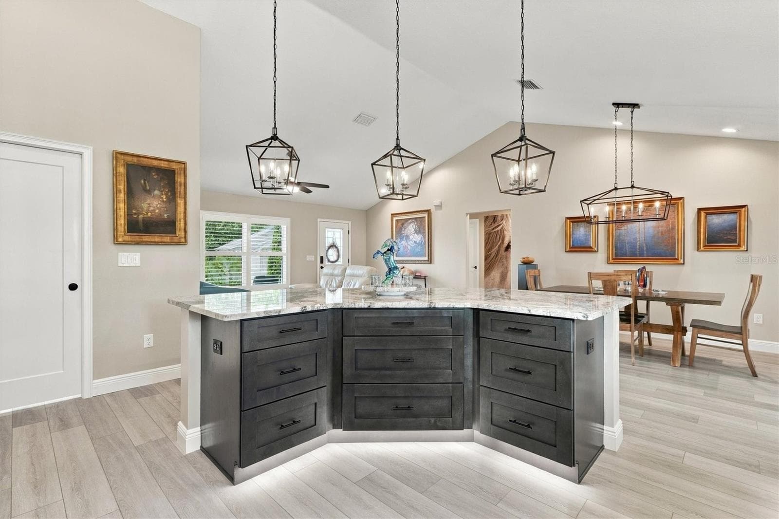 SPECTACULAR LIGHTING - 6791 SW 179TH COURT RD, DUNNELLON