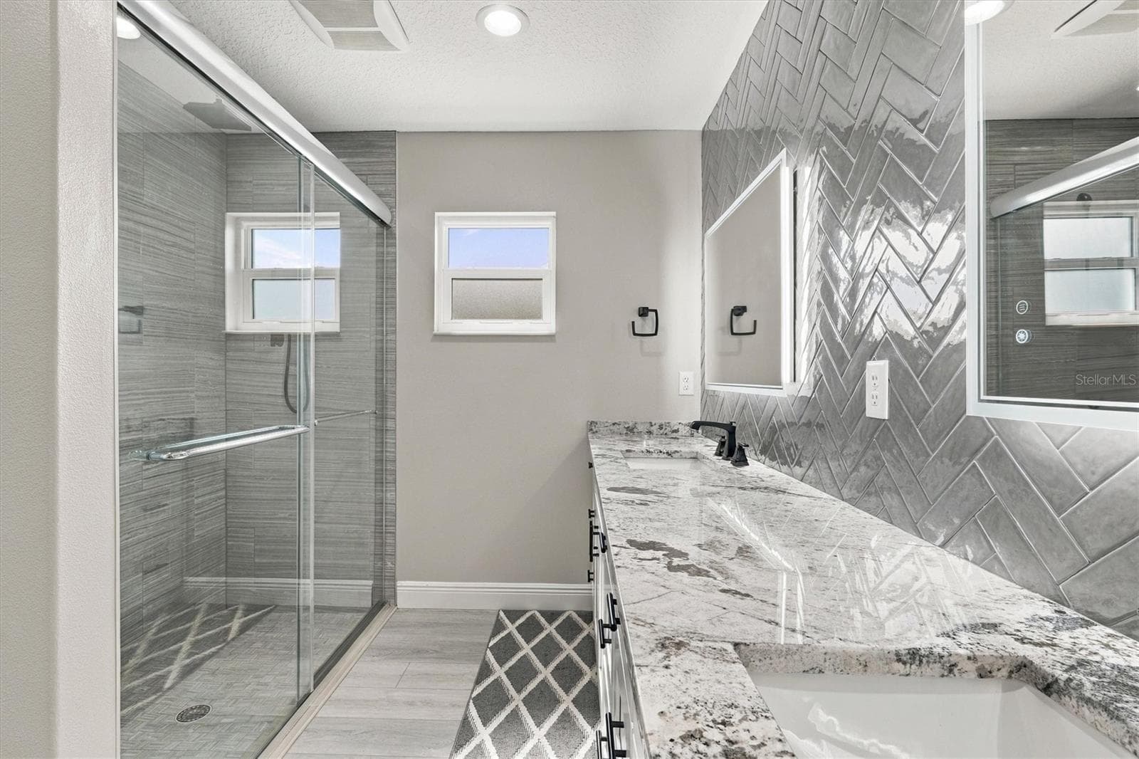 LARGE WALK IN SHOWER - 6791 SW 179TH COURT RD, DUNNELLON