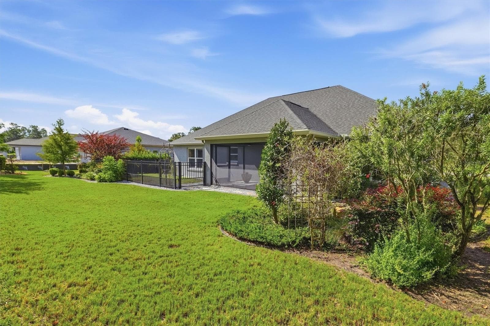 EXTENSIVE LANDSCAPING - 6791 SW 179TH COURT RD, DUNNELLON
