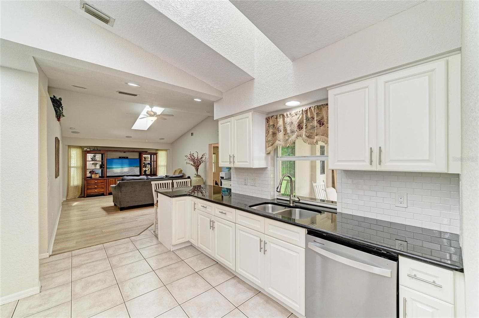 Single Family Residence at 21279 ARGYLE AVE, PORT CHARLOTTE, photo 25 of 57