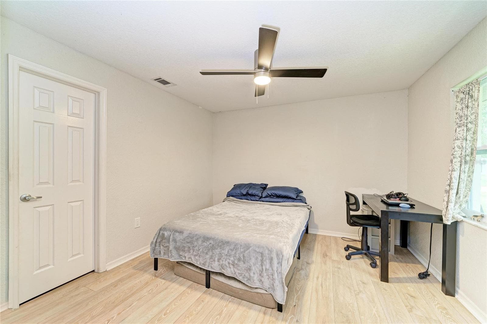 Single Family Residence at 21279 ARGYLE AVE, PORT CHARLOTTE, photo 35 of 57
