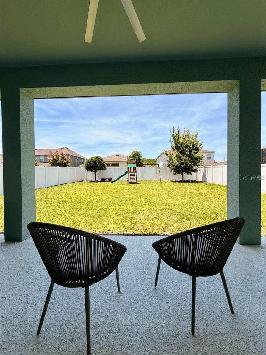 Single Family Residence at 8948 EXPLORATION AVE, ORLANDO, photo 16 of 20