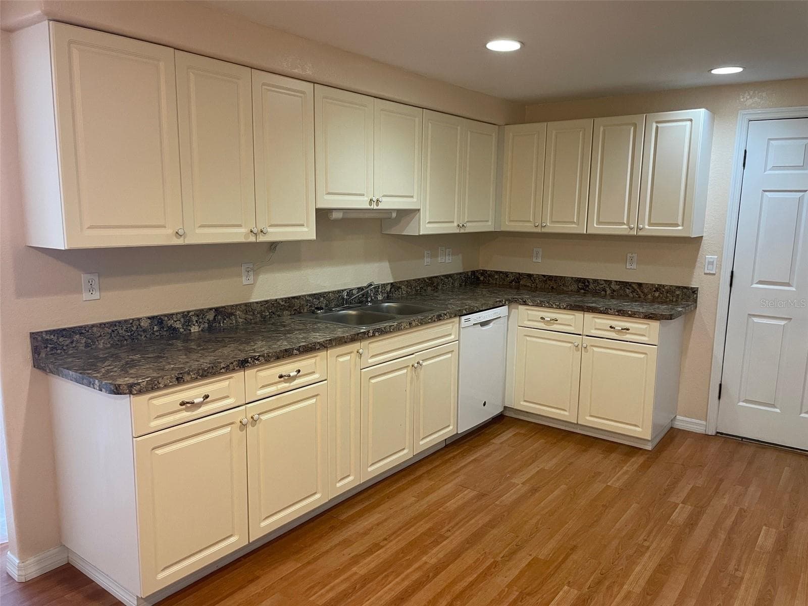 Single Family Residence at 517 SKYLARK LN NW, PORT CHARLOTTE, photo 9 of 28