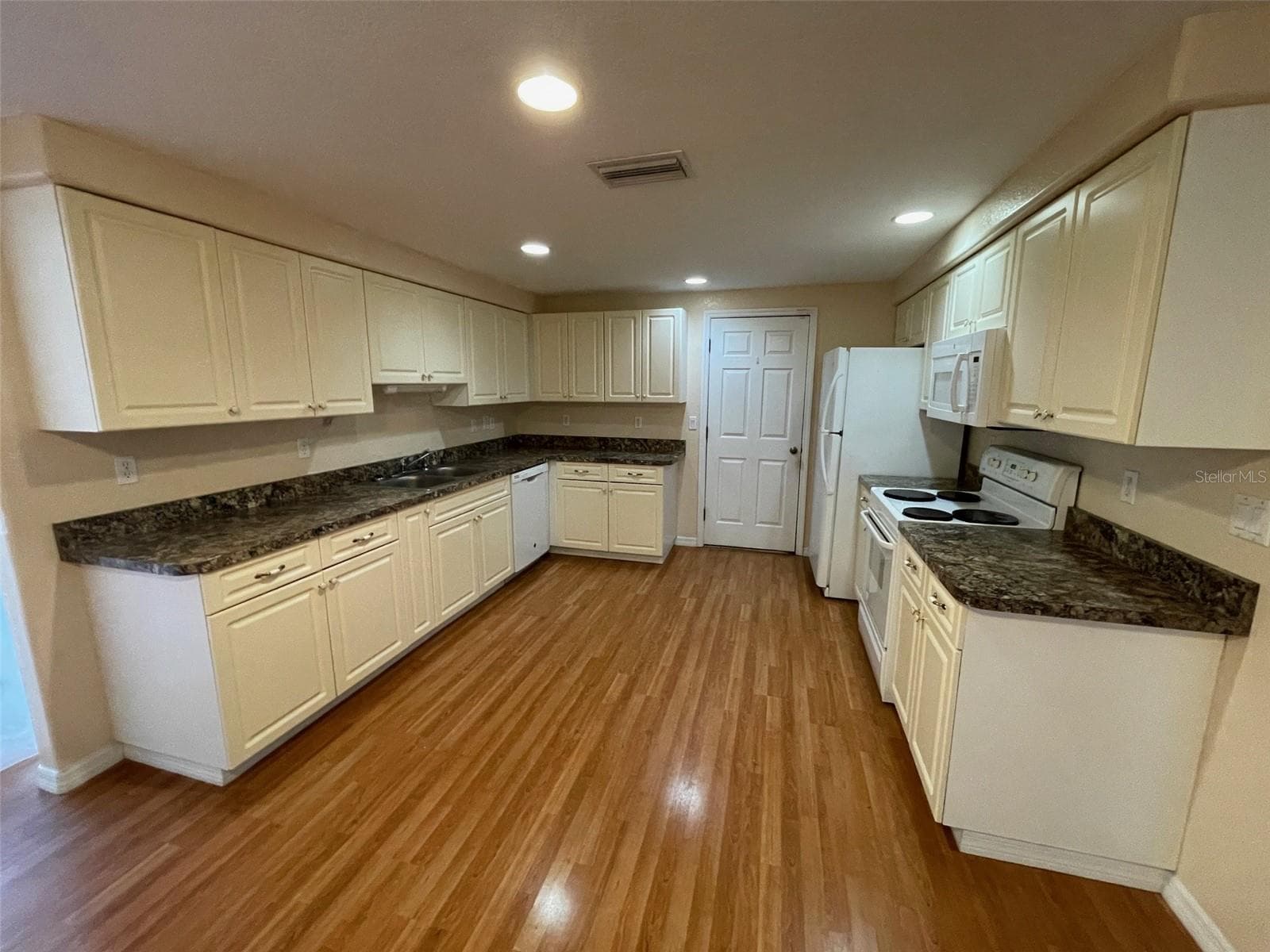 Single Family Residence at 517 SKYLARK LN NW, PORT CHARLOTTE, photo 10 of 28