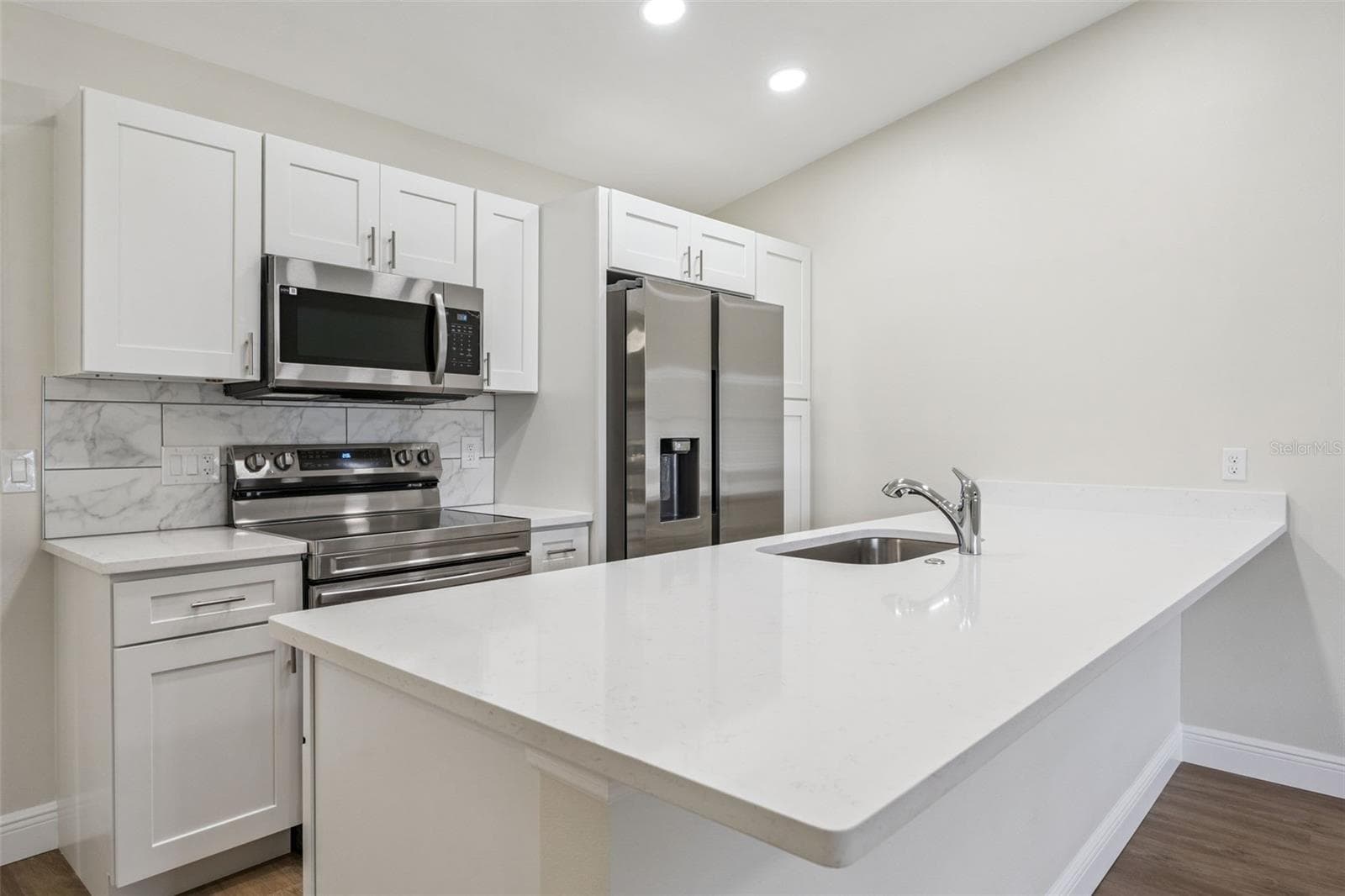 Single Family Residence at 12441 ORANGEWOOD CIR, TAVARES, photo 15 of 47
