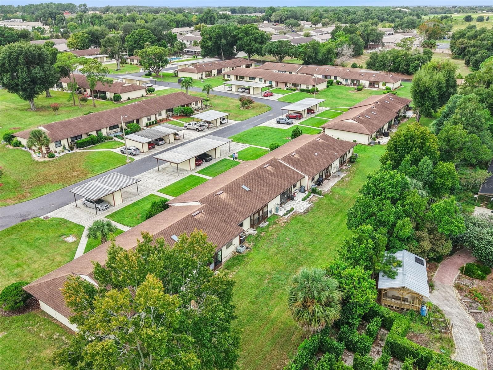 Single Family Residence at 12441 ORANGEWOOD CIR, TAVARES, photo 41 of 47
