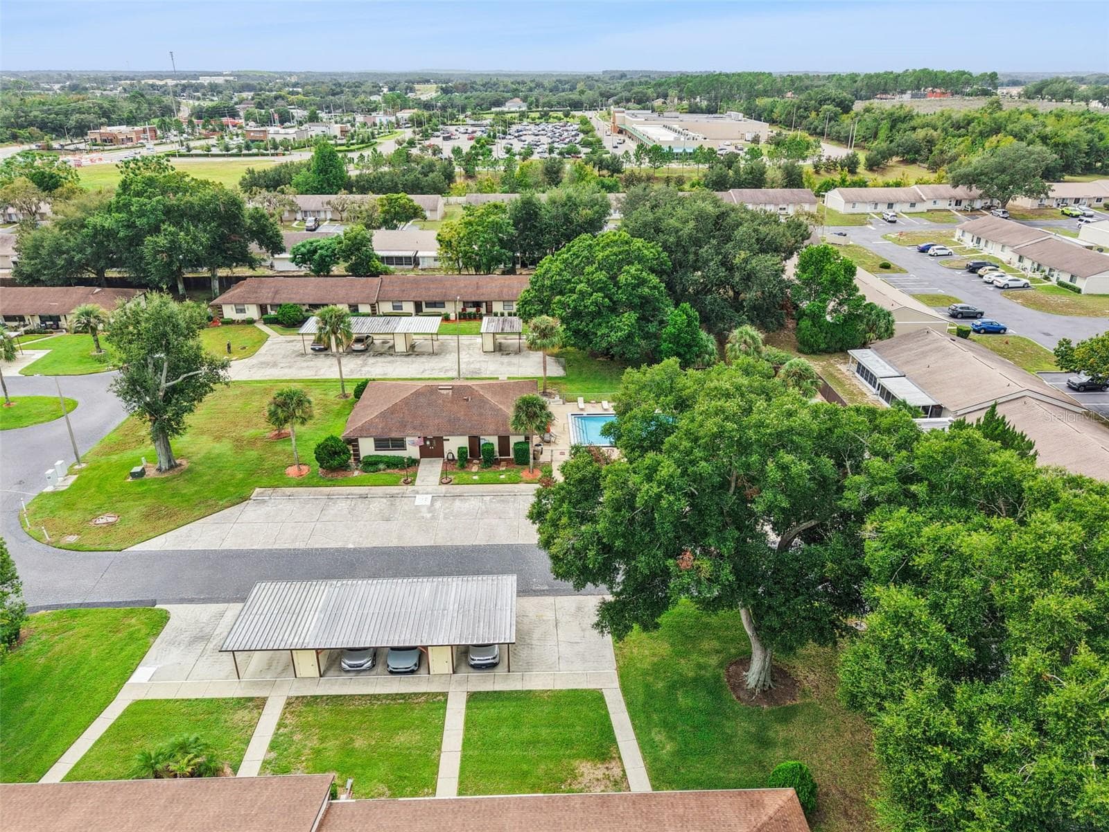 Single Family Residence at 12441 ORANGEWOOD CIR, TAVARES, photo 42 of 47
