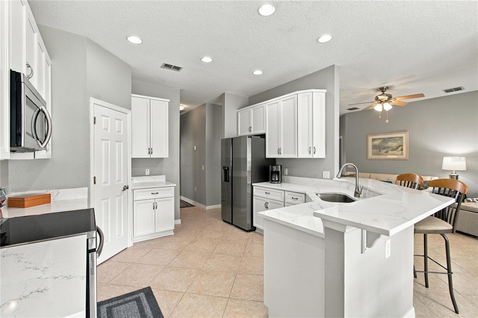 42 INCH CABINETS - 124 VENTANA DR, POINCIANA