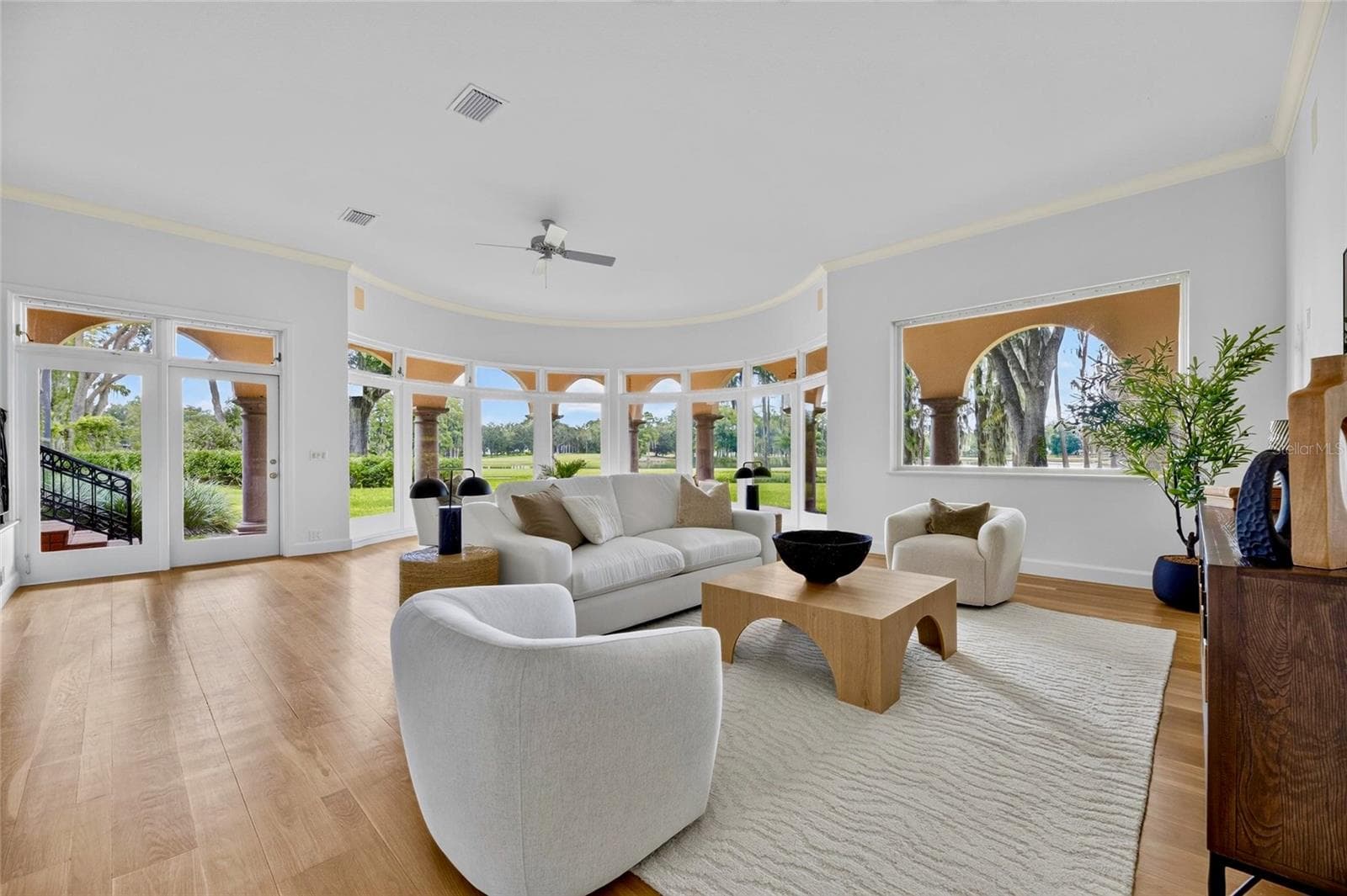 Single Family Residence at 1043 GUISANDO DE AVILA, TAMPA, photo 11 of 90