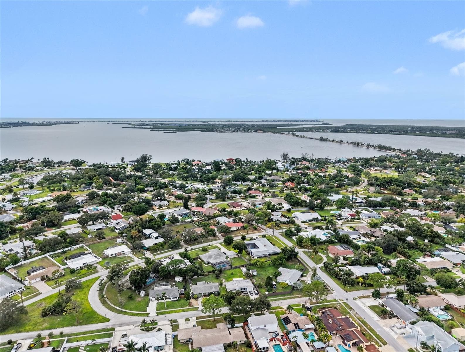 PALMA SOLA PARK ALONG THE BAY.  WALK YOUR DOGS ON THE CAUSEWAY BEACH AND BIKE TO ANNA MARIA ISLAND, NEAL PRESERVE, ROBINSON PRESERVE.  PALMA SOLA PARK IS A BIRD SANCTUARY - 1110 DE NARVAEZ AVE, BRADENTON