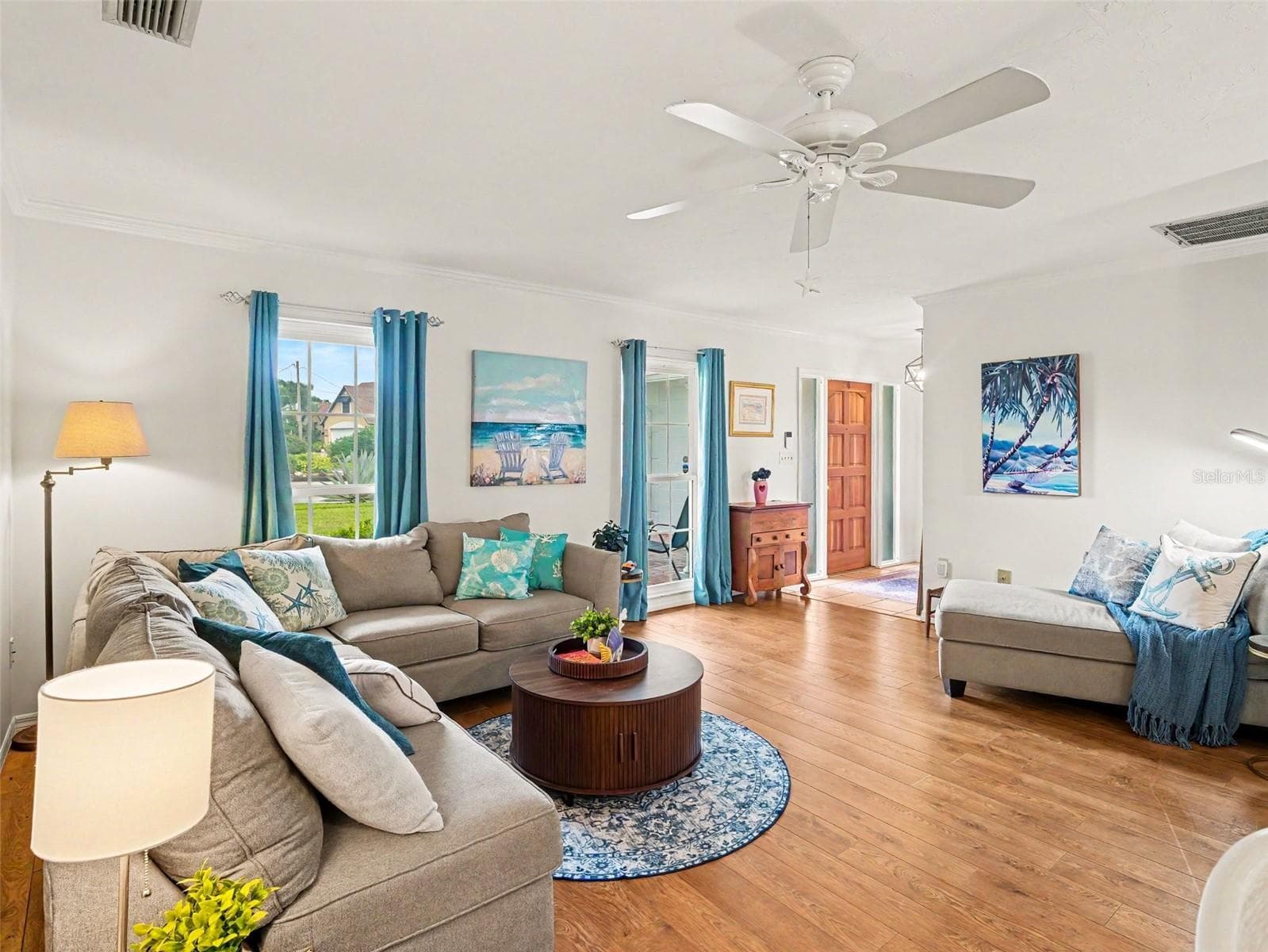 LIVING ROOM/FOYER/CEILING FAN/LIGHT AND BRIGHT - 1110 DE NARVAEZ AVE, BRADENTON