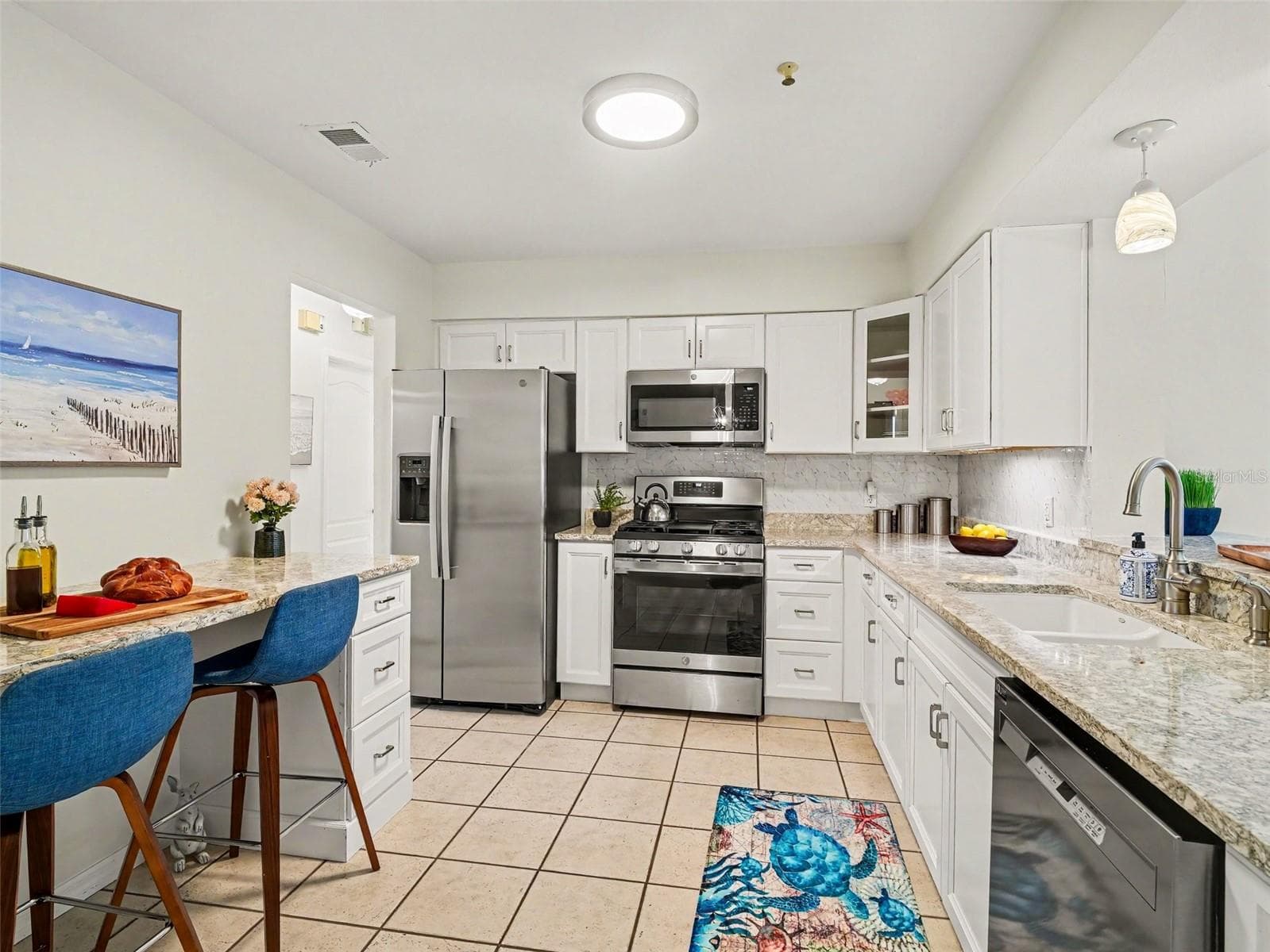 STONE COUNTERTOPS & STAINLESS STEEL APPLIANCES - 1110 DE NARVAEZ AVE, BRADENTON