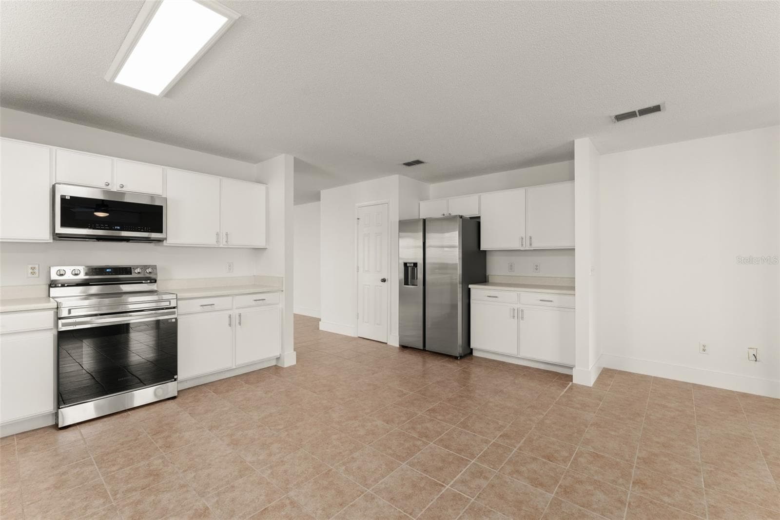 Single Family Residence at 13050 PRAIRIE MEADOWS DR, ORLANDO, photo 20 of 35