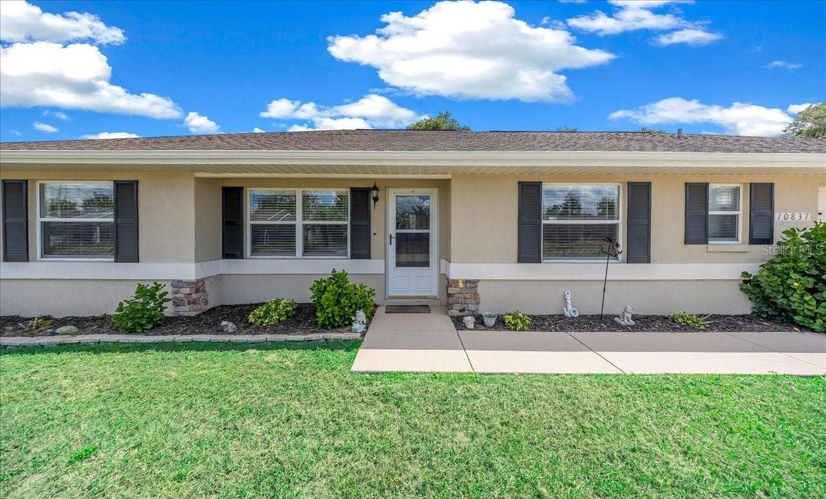 Single Family Residence at 10837 SE 45TH AVE, BELLEVIEW, photo 2 of 40