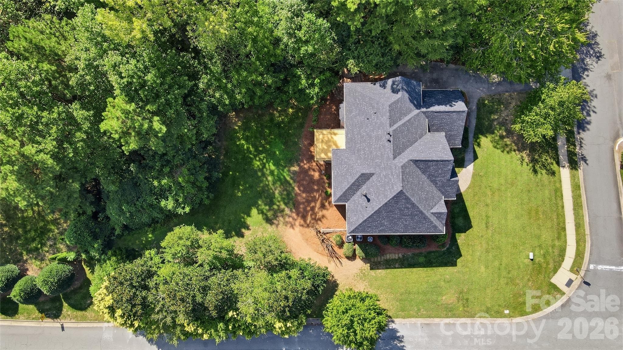 Single Family Residence at 4224 Mountain Cove Drive, Charlotte, photo 4 of 48