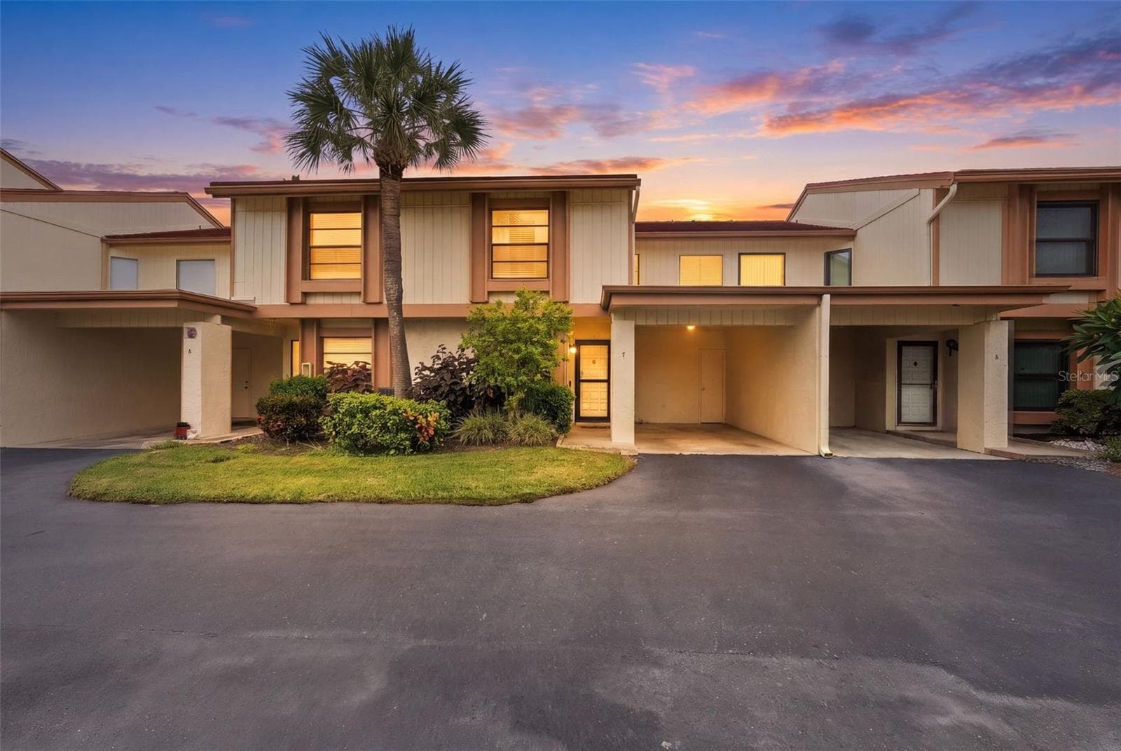 Townhouse at 6140 SUN BLVD #7, ST PETERSBURG, photo 2 of 40