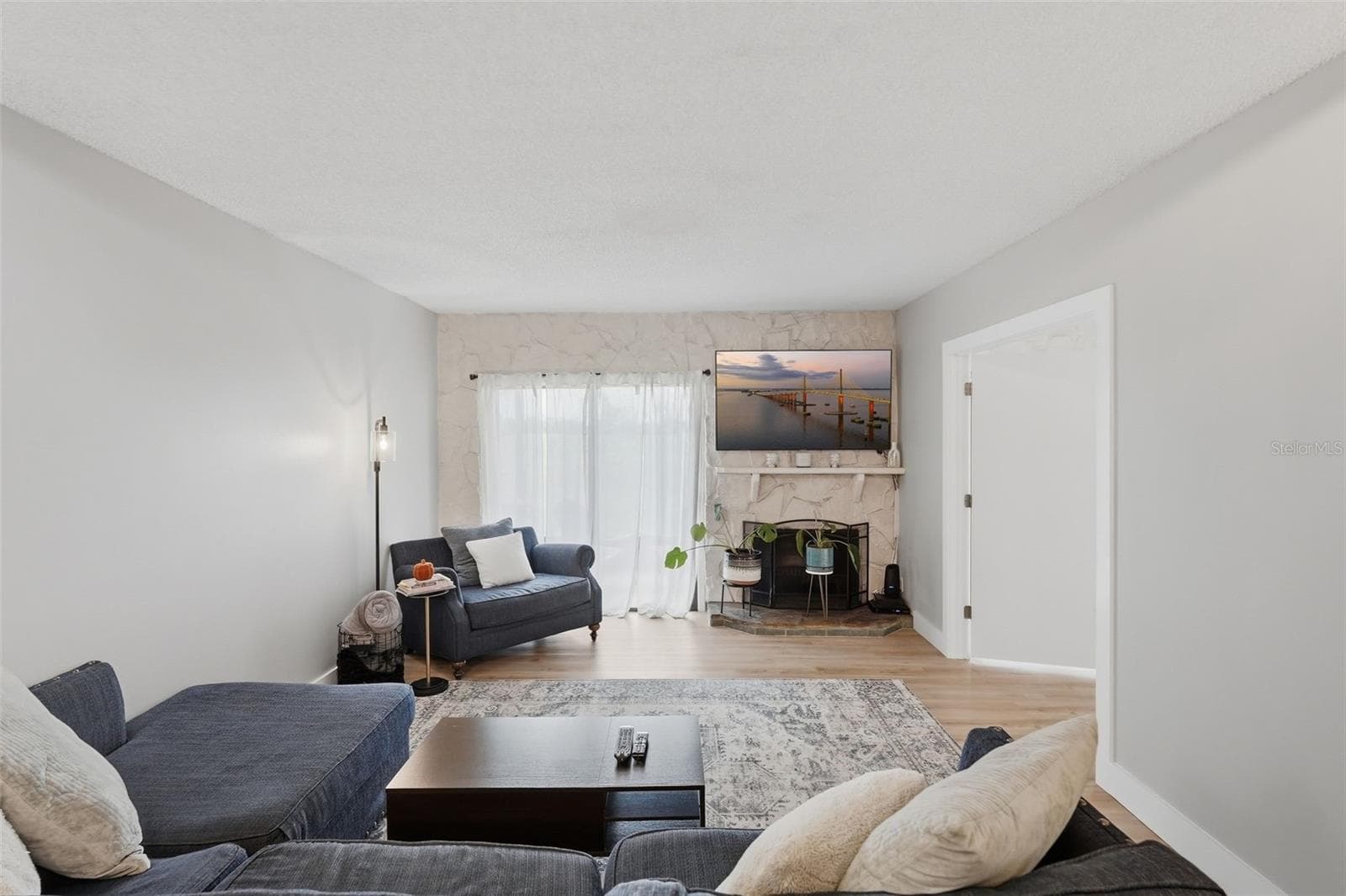 Townhouse at 6140 SUN BLVD #7, ST PETERSBURG, photo 9 of 40