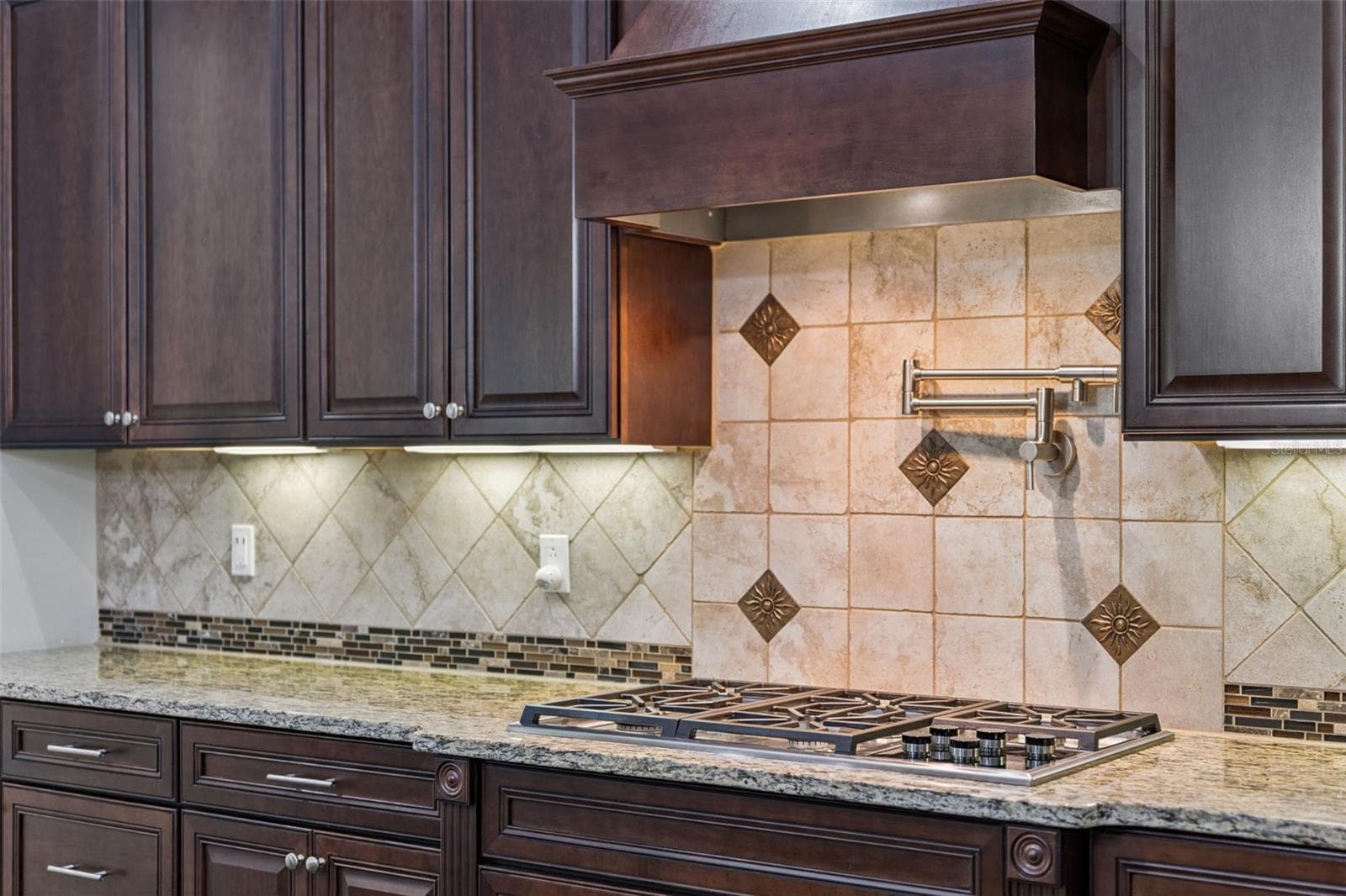 Gas Cooktop with Pot Filler - 2246 SOARING EAGLE PL, LAKE MARY
