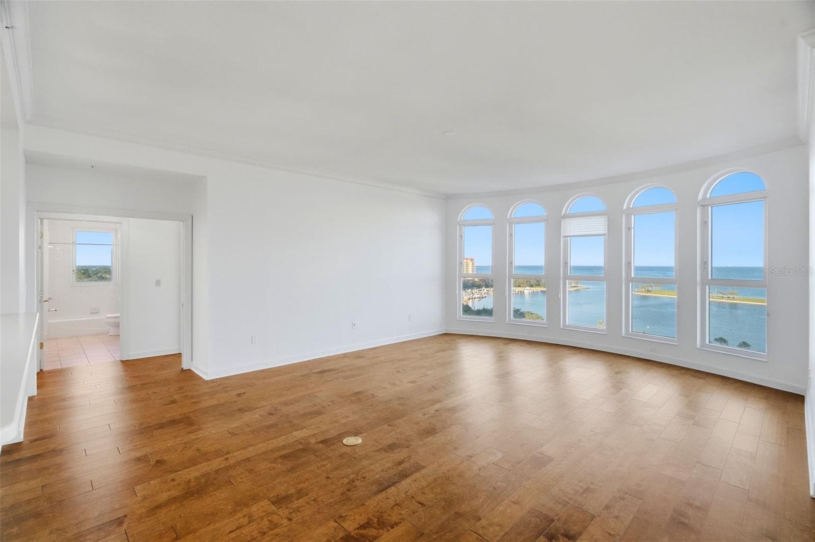 Condominium at 288 BEACH DR NE #10B, ST PETERSBURG, photo 18 of 65