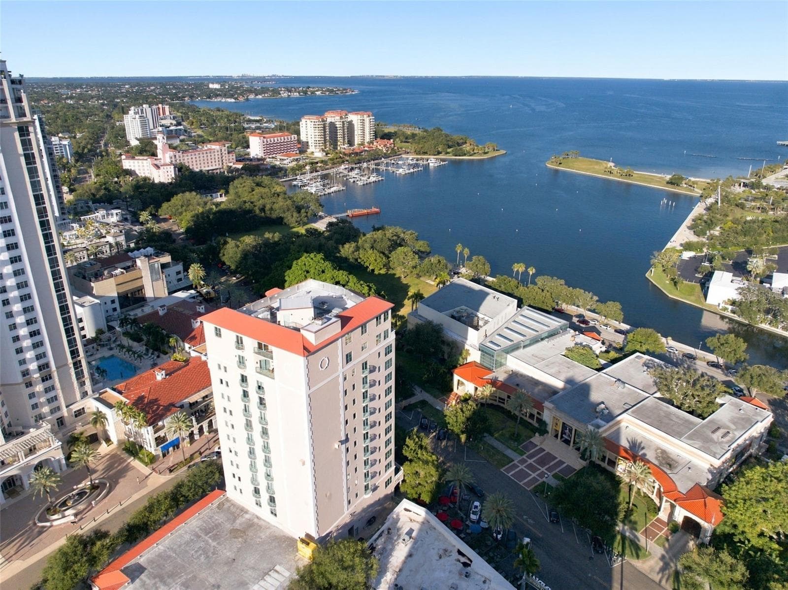 Condominium at 288 BEACH DR NE #10B, ST PETERSBURG, photo 38 of 65