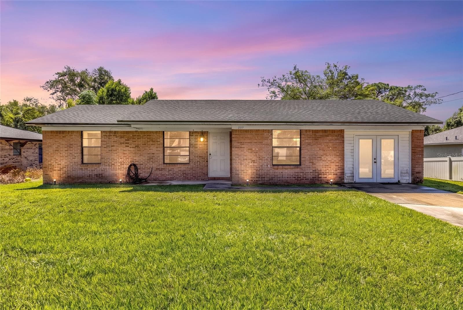 209 DELESPINE DR