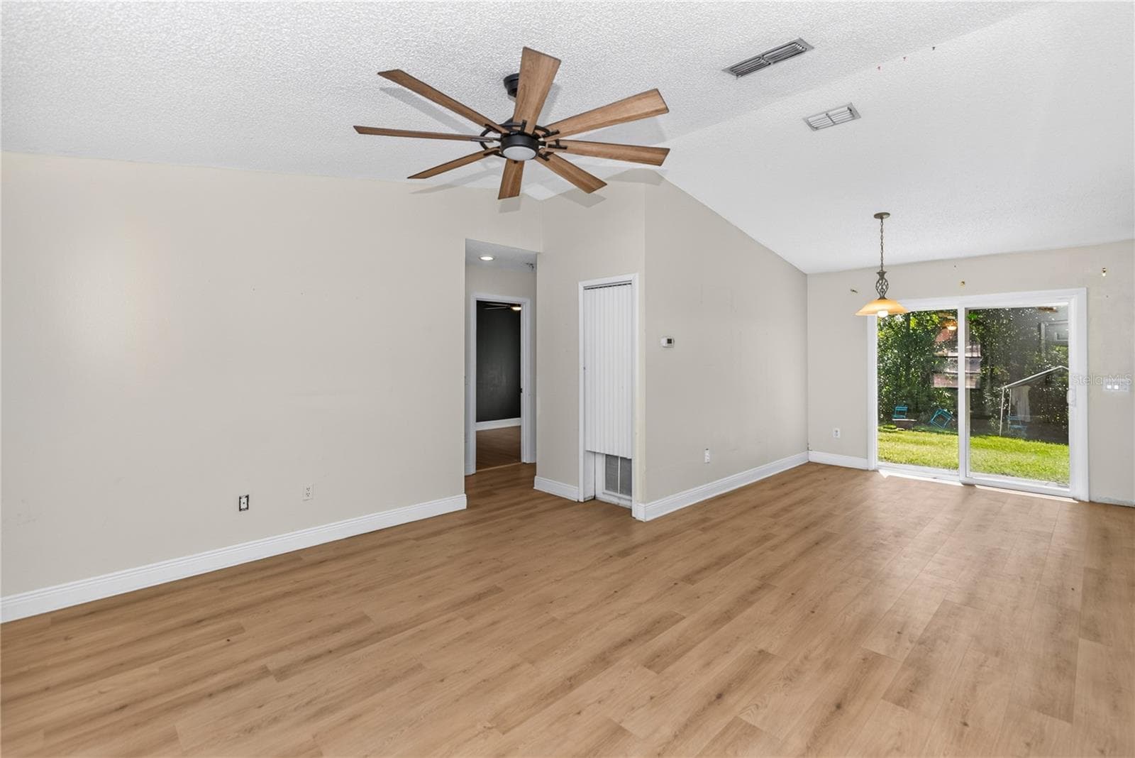 Single Family Residence at 209 DELESPINE DR, DEBARY, photo 5 of 29