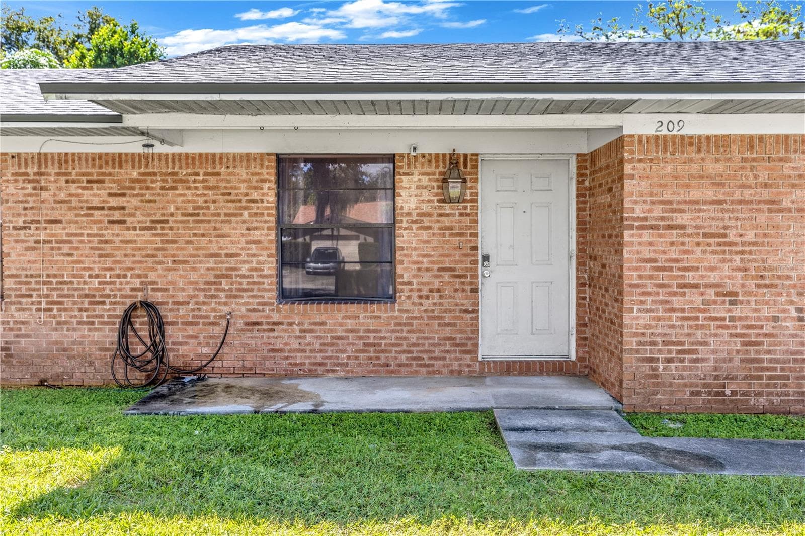 Single Family Residence at 209 DELESPINE DR, DEBARY, photo 24 of 29