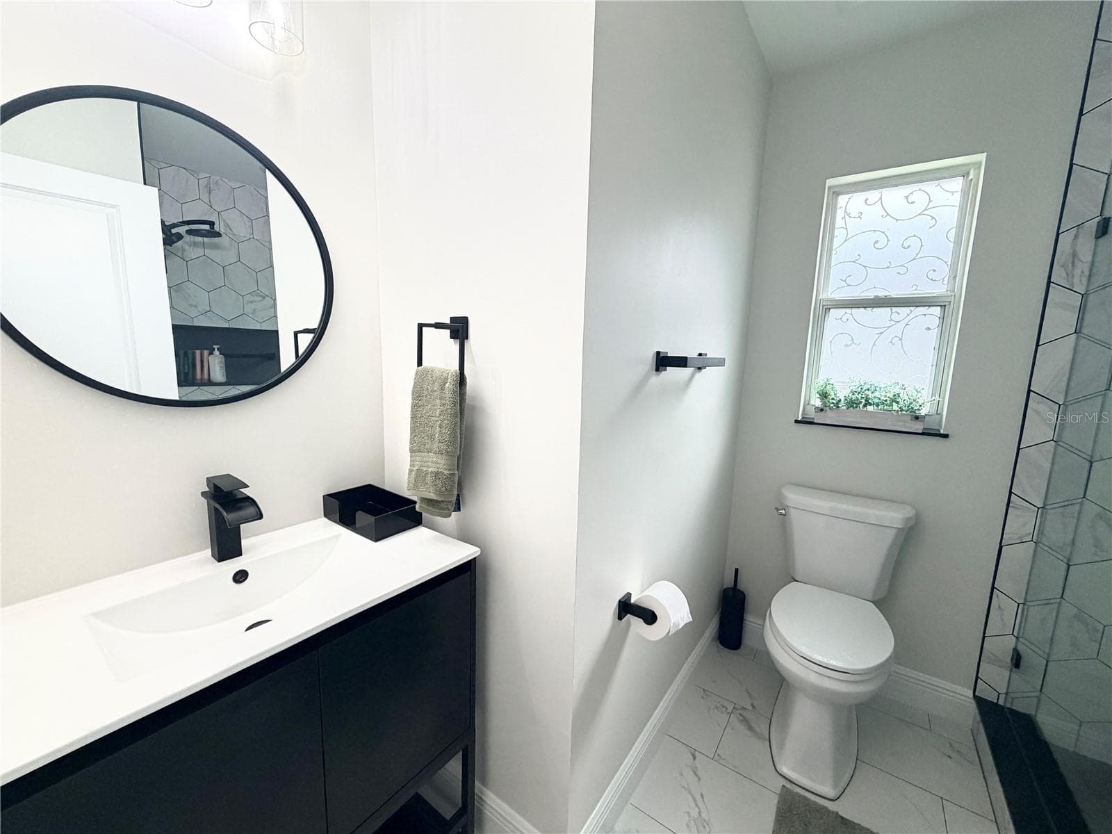 Single Family Residence at 4420 POMPANO DR SE, ST PETERSBURG, photo 13 of 32