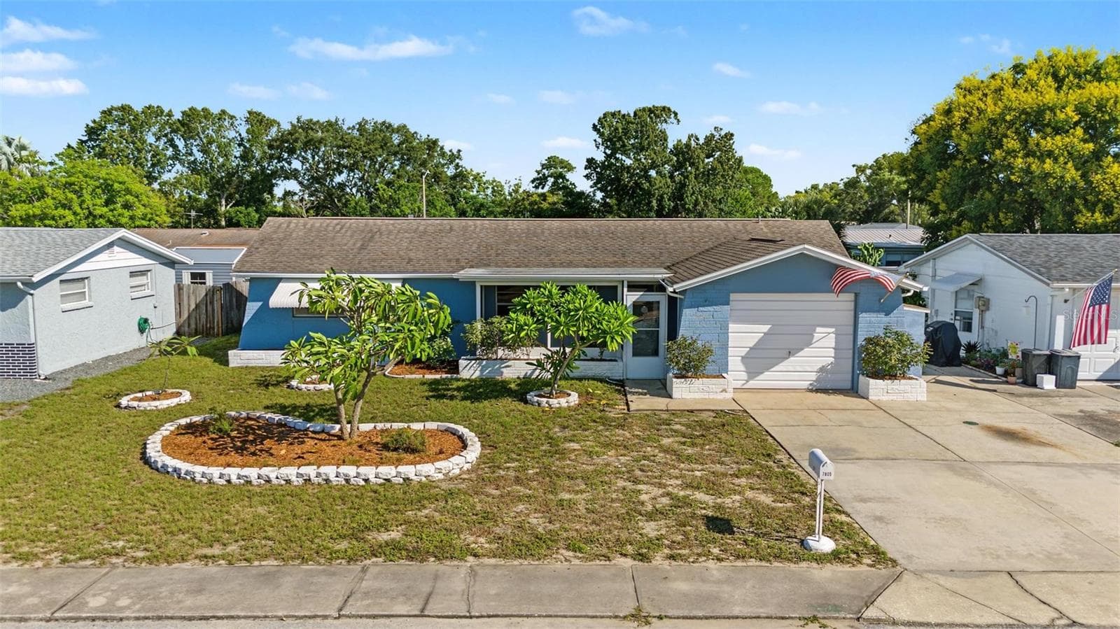 7805 SUE ELLEN DR