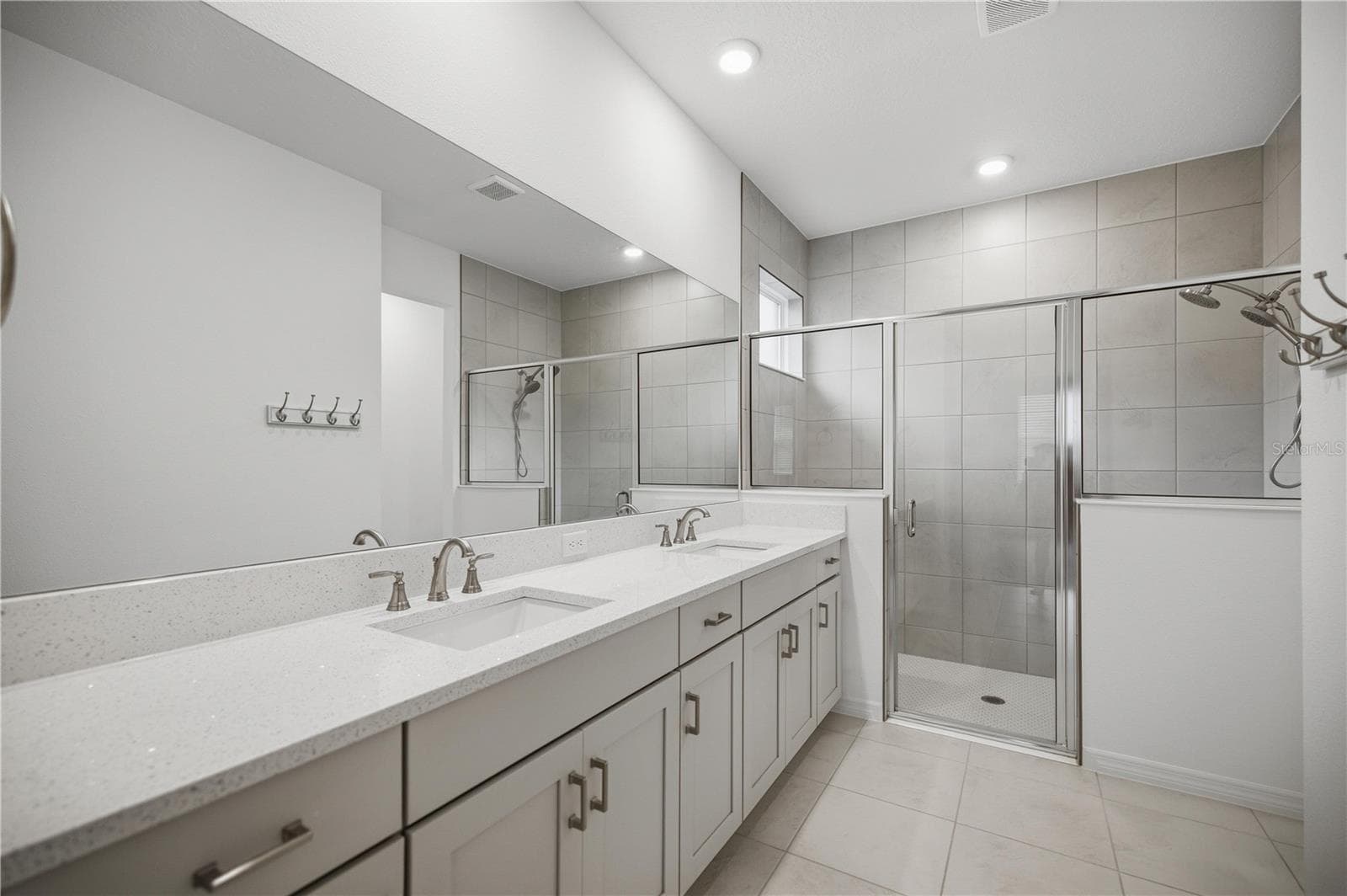 Primary Bathroom - 7118 SW 57TH LN, OCALA