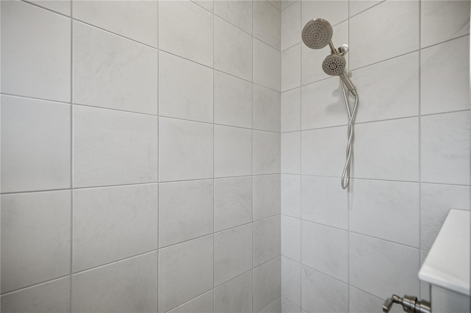 Primary Walk in Shower - 7118 SW 57TH LN, OCALA