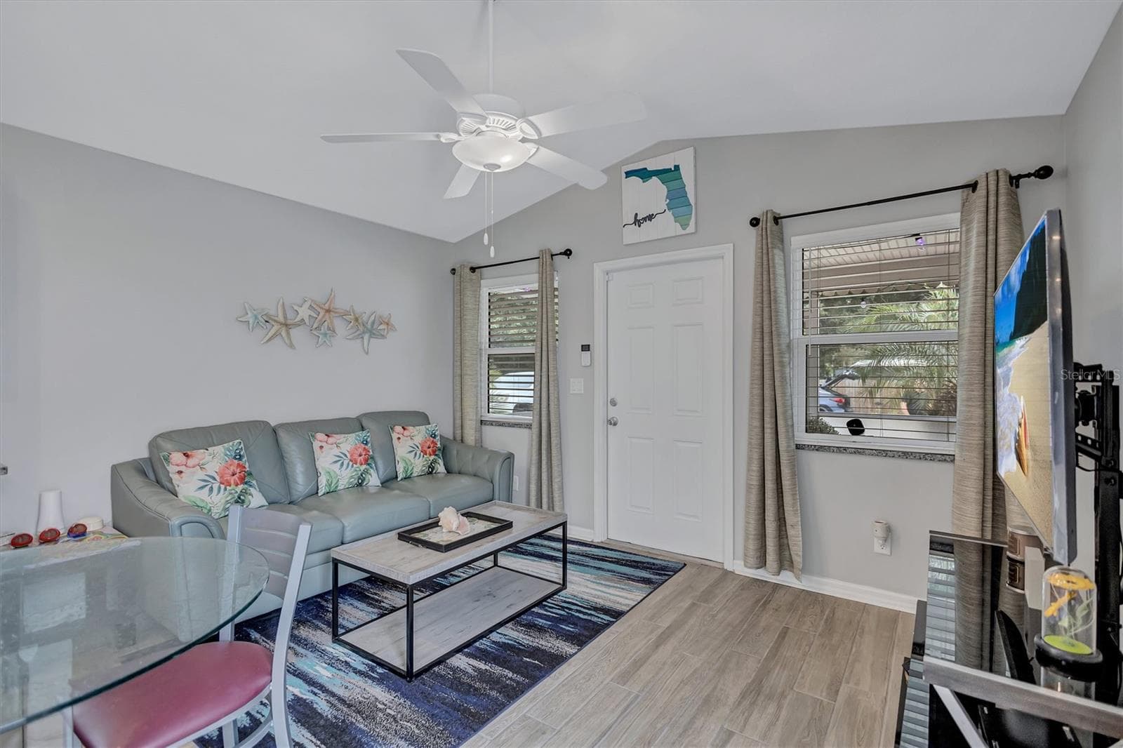 Single Family Residence at 3867 ALMOND AVE, SARASOTA, photo 11 of 34