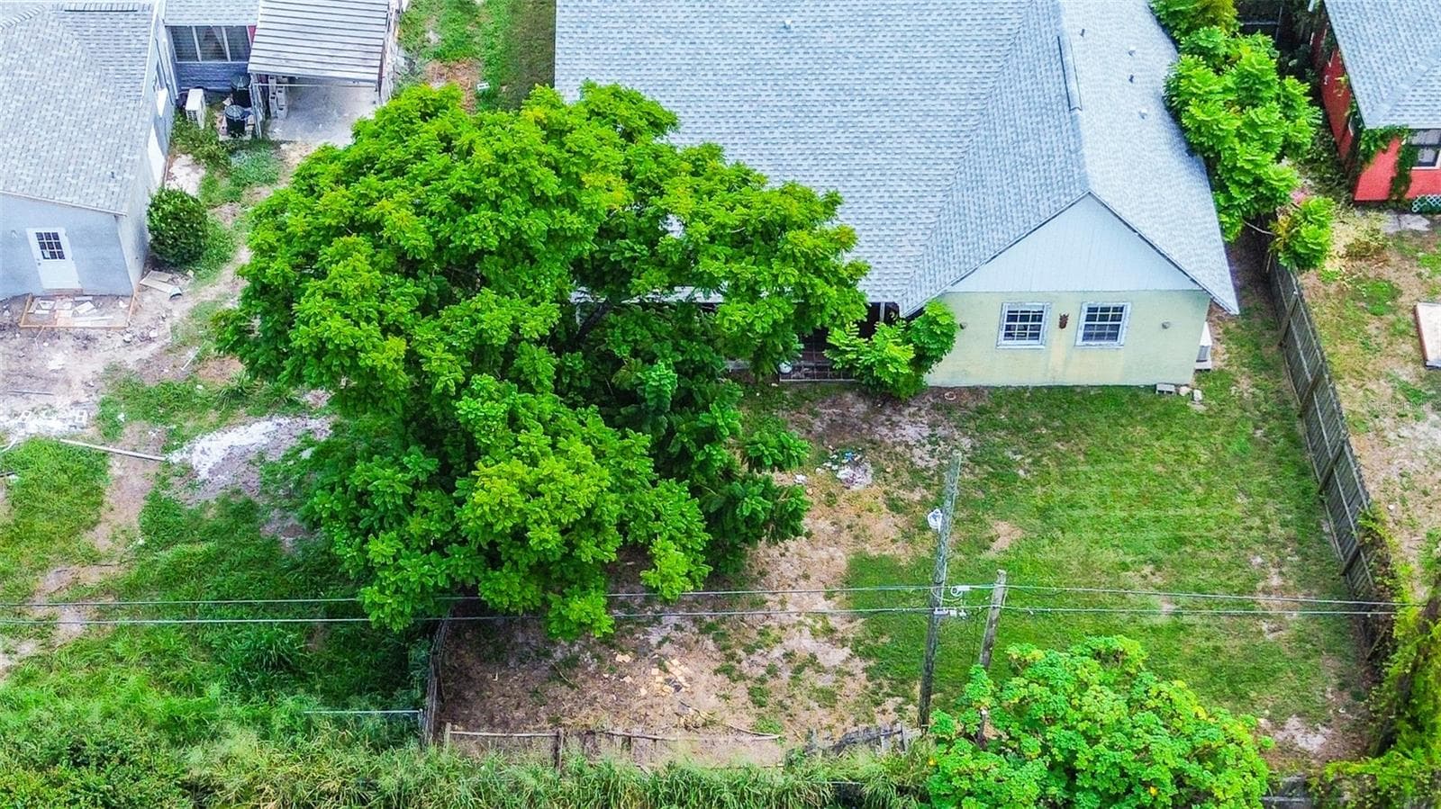 Single Family Residence at 1508 SUFFOLK ST N, ST PETERSBURG, photo 34 of 38