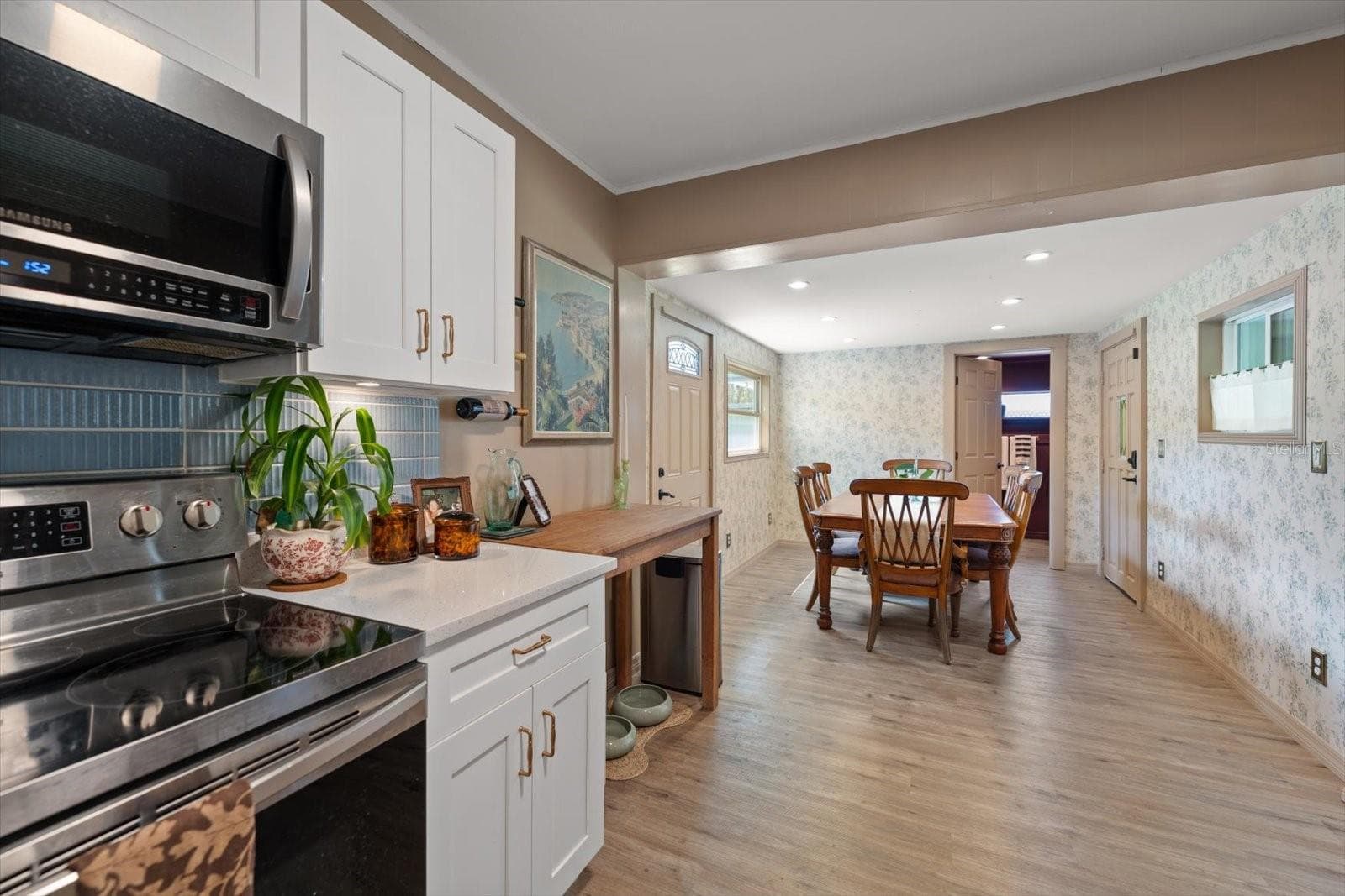 Single Family Residence at 1907 LAKEWOOD DR, CLEARWATER, photo 14 of 48