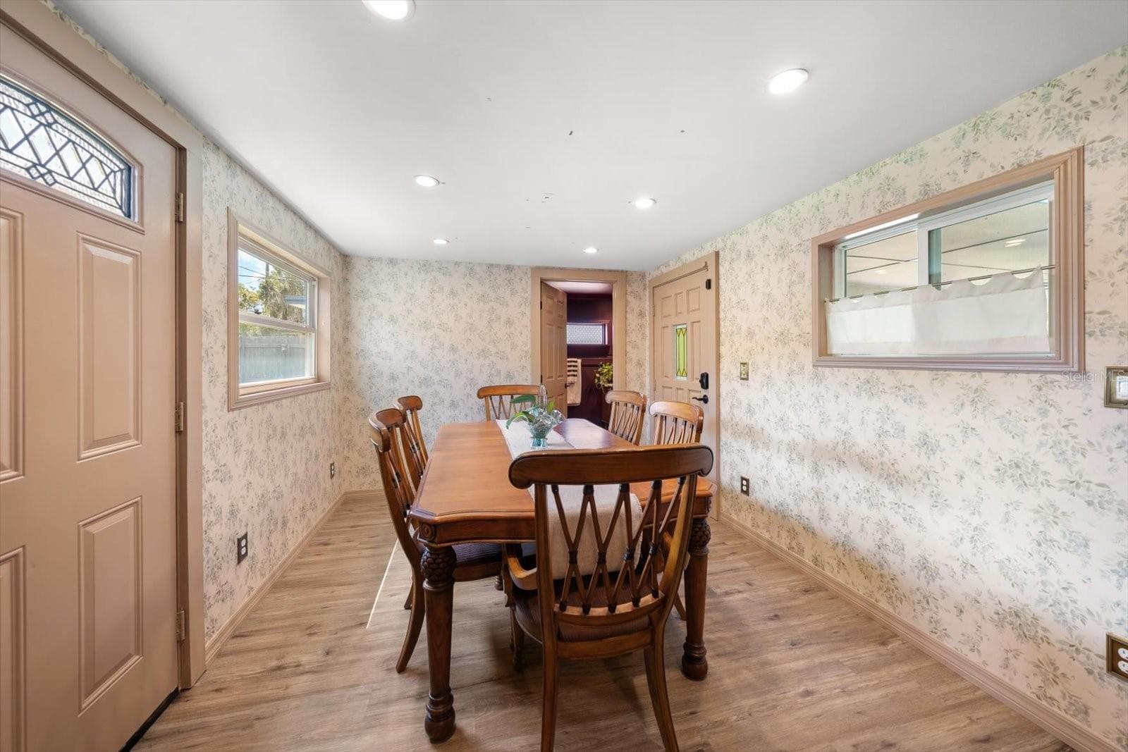 Single Family Residence at 1907 LAKEWOOD DR, CLEARWATER, photo 15 of 48