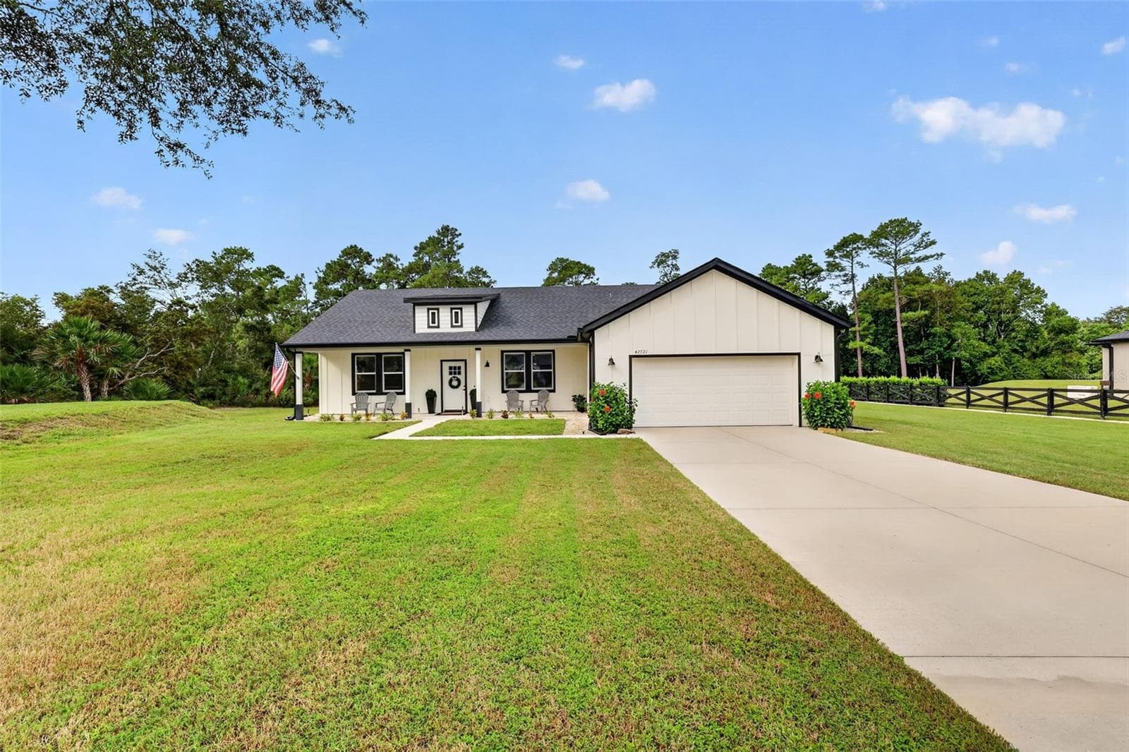 Single Family Residence at 42721 ROYAL TRAILS RD, EUSTIS, photo 3 of 41