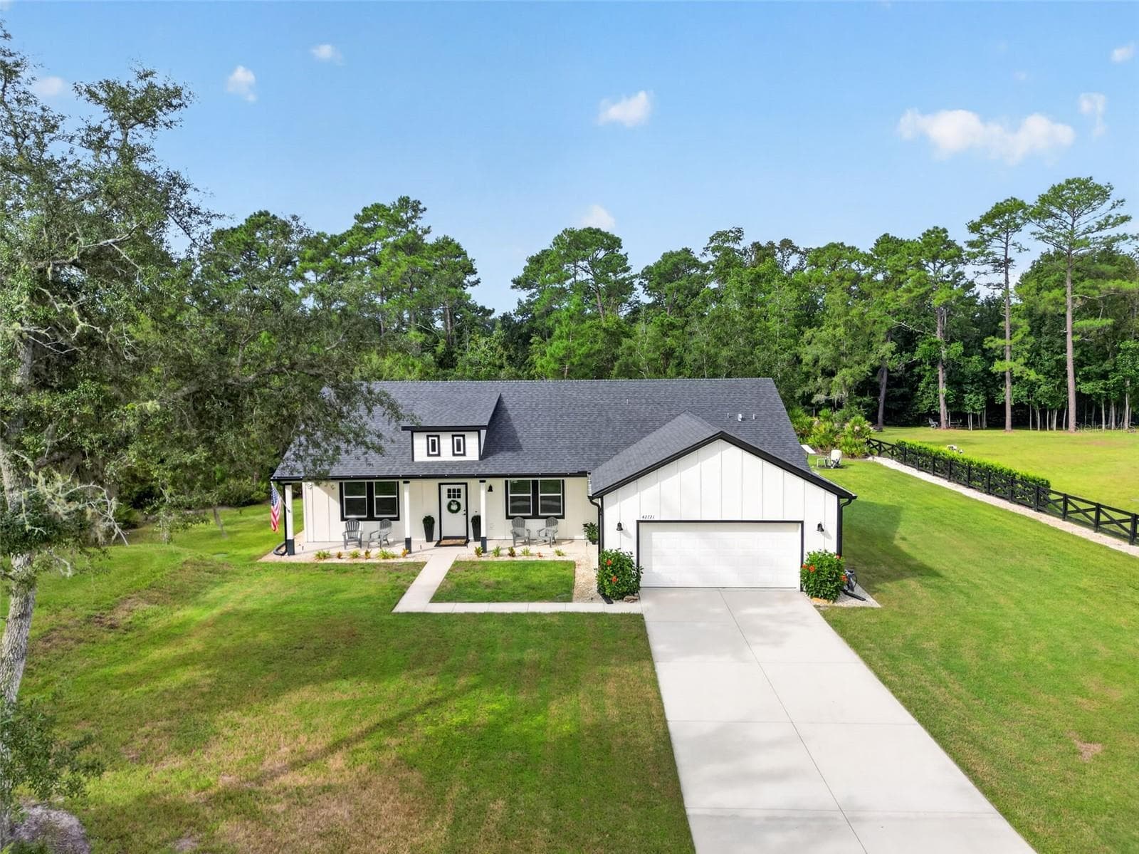 Single Family Residence at 42721 ROYAL TRAILS RD, EUSTIS, photo 4 of 41