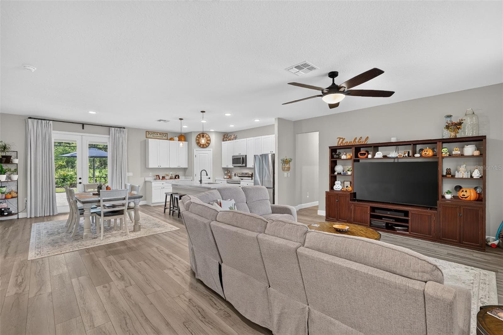 Single Family Residence at 42721 ROYAL TRAILS RD, EUSTIS, photo 9 of 41
