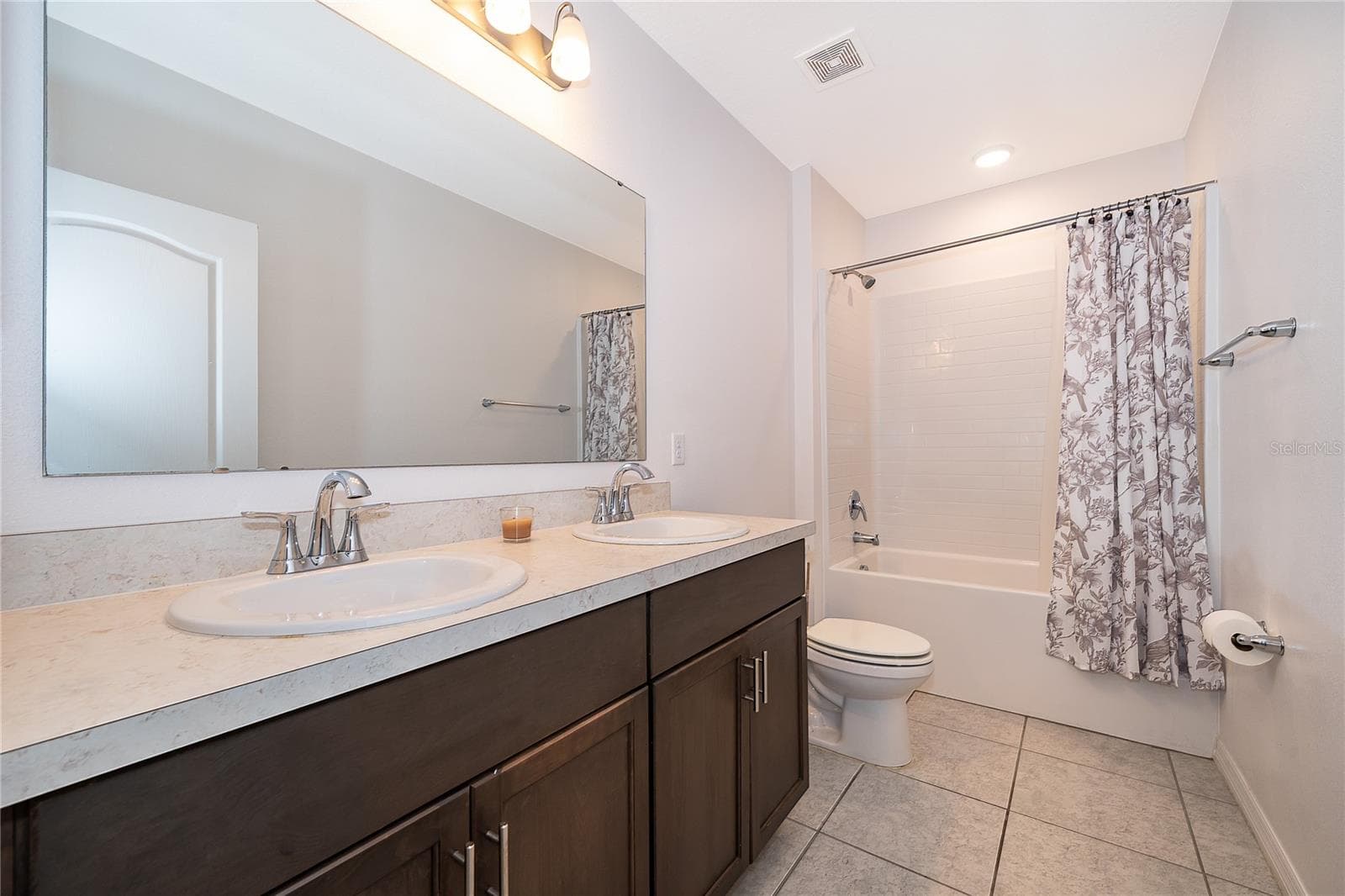 Single Family Residence at 173 BIG BLACK DR, POINCIANA, photo 6 of 28