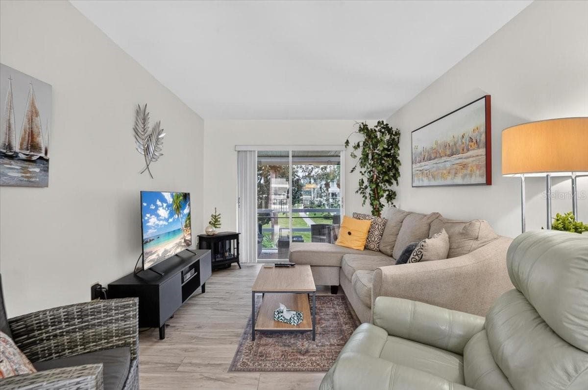 Condominium at 5902 PALM LN #C24, BRADENTON, photo 6 of 26