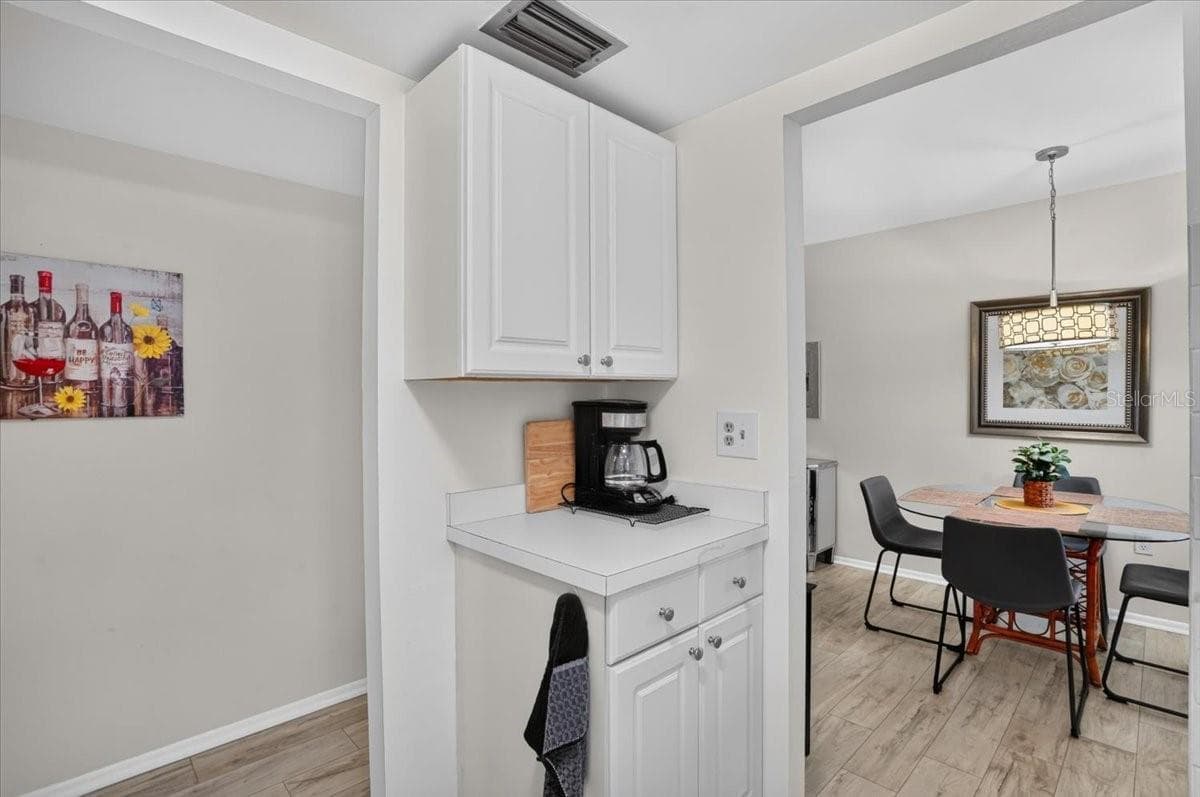 Condominium at 5902 PALM LN #C24, BRADENTON, photo 12 of 26