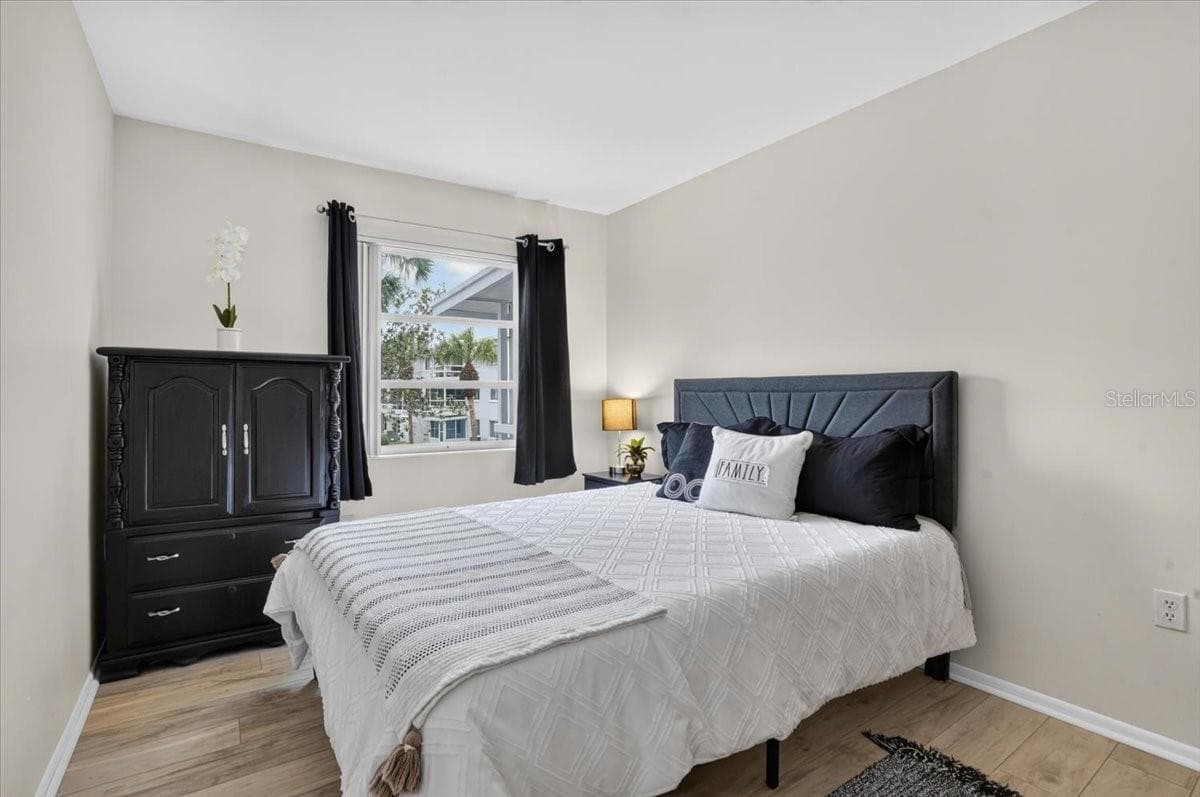 Guest Bedroom - 5902 PALM LN #C24, BRADENTON