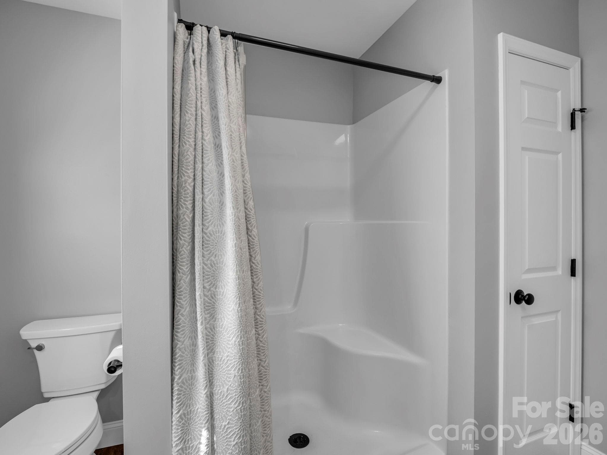 Walk-in shower - primary bath - 131 Burch Hutchins Road, Forest City