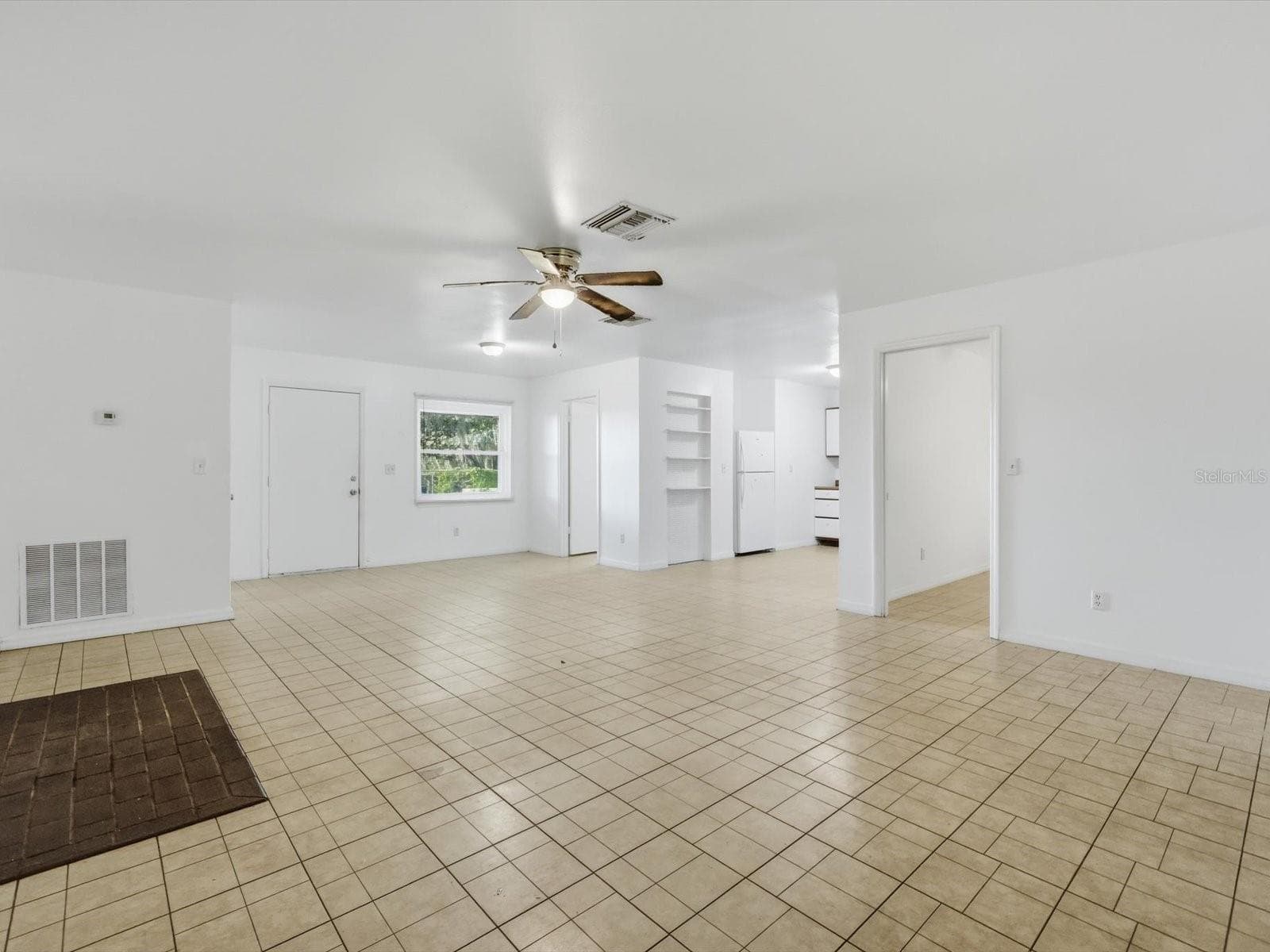 Single Family Residence at 20145 SE HIGHWAY 42, UMATILLA, photo 6 of 38
