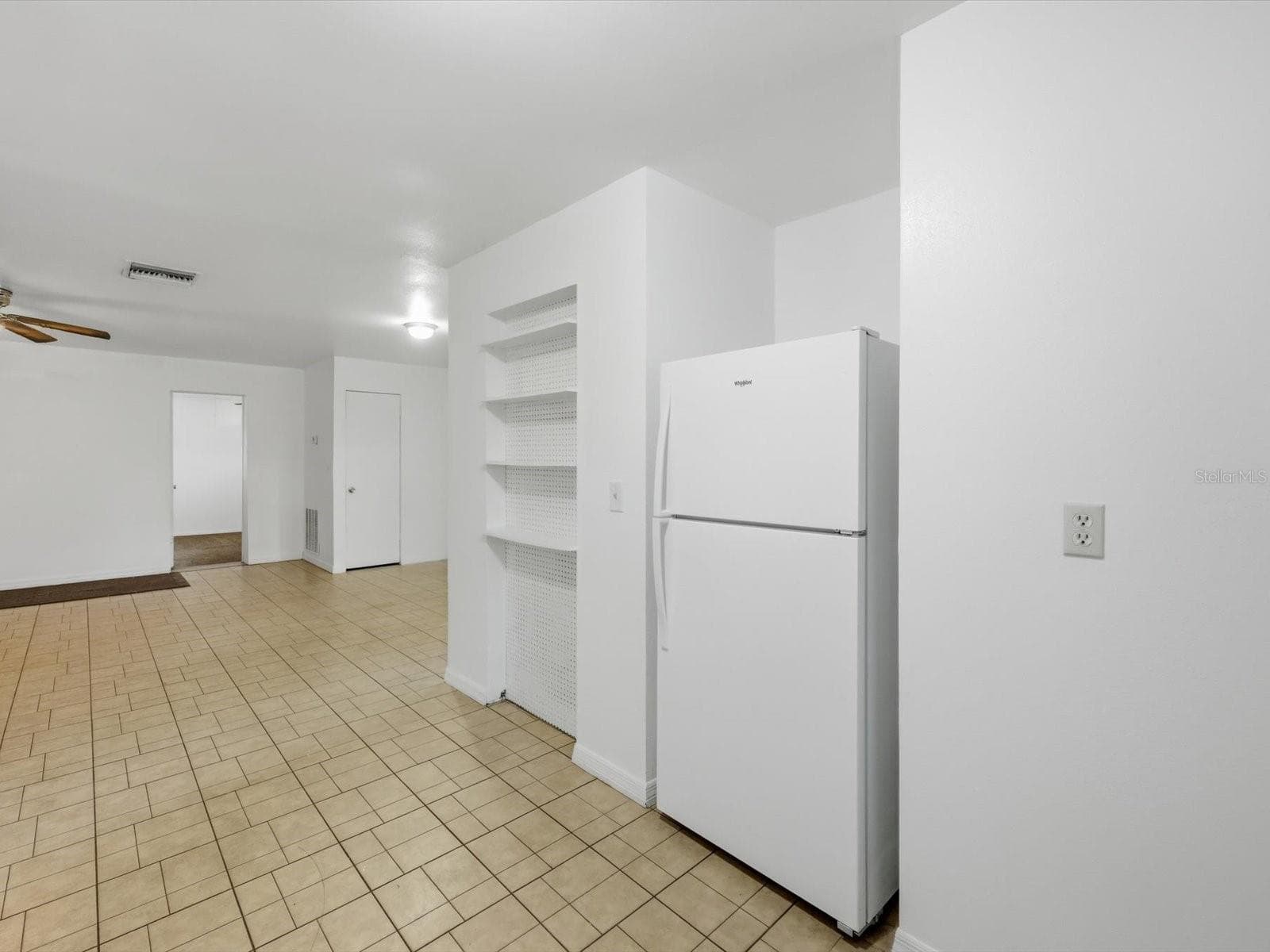 Single Family Residence at 20145 SE HIGHWAY 42, UMATILLA, photo 11 of 38